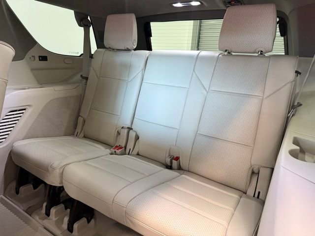 Used 2026 Cadillac Escalade Platinum Sport w/ LPO, ONYX Package image 17