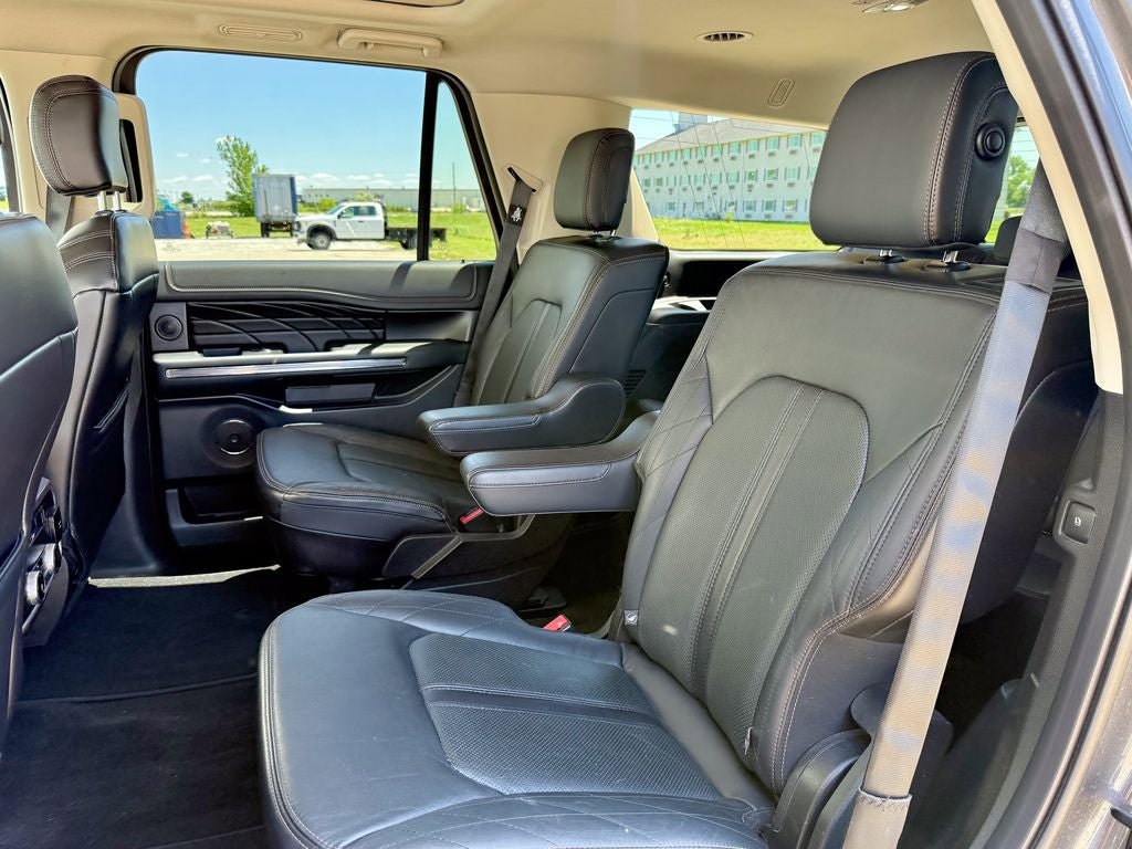 Used 2019 Ford Expedition Platinum AWD/4WD image 12