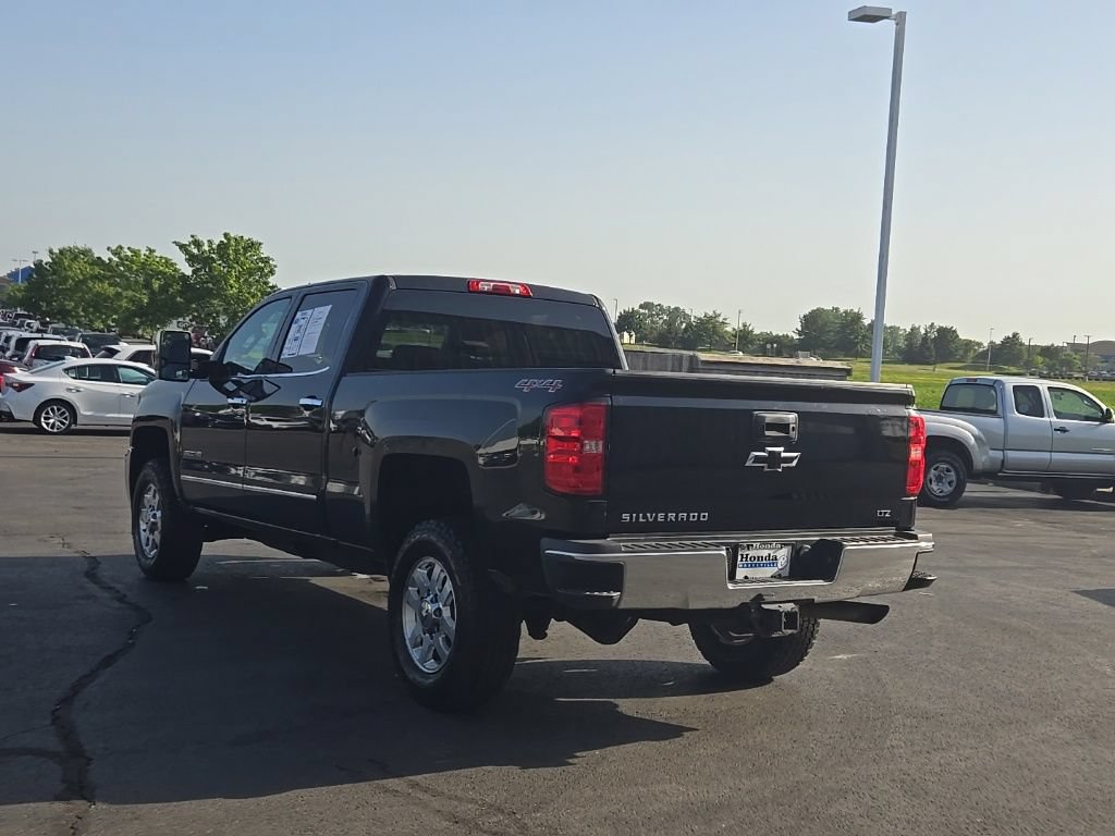 Used 2015 Chevrolet Silverado 2500 LTZ w/ Snow Plow Prep Package AWD/4WD image 5