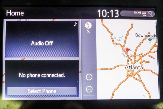 Used 2021 Toyota Avalon XLE w/ Moonroof Package image 25