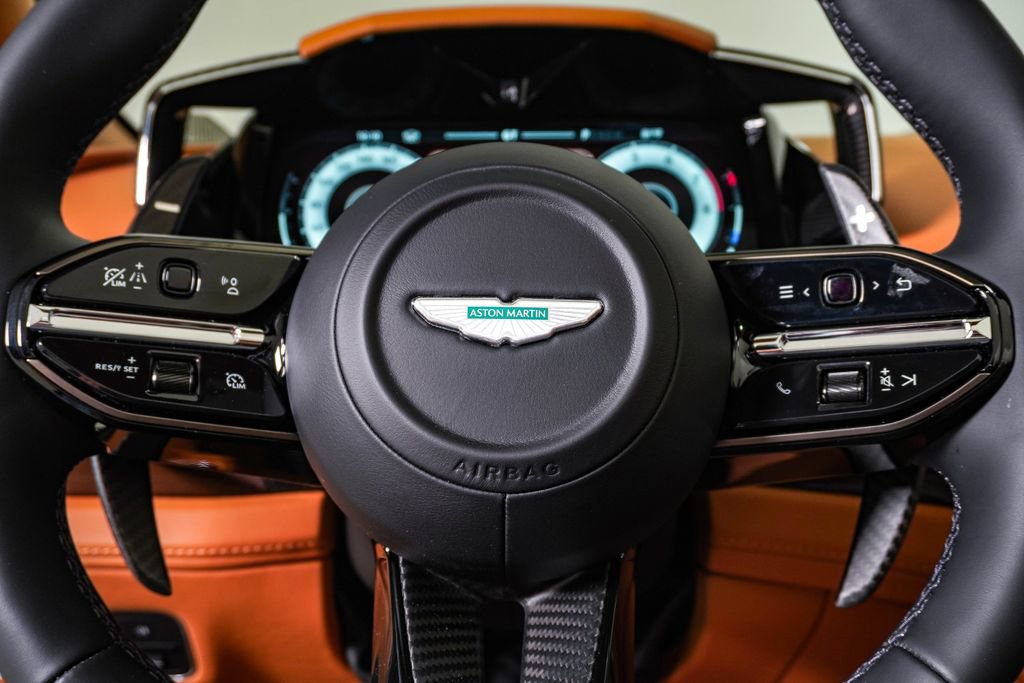 New 2026 Aston Martin Vanquish Convertible RWD image 28