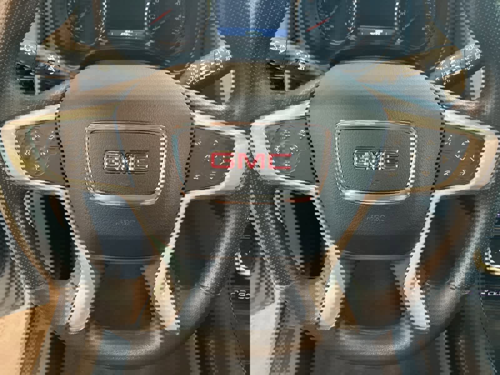 Used 2023 GMC Terrain SLE w/ Driver Convenience Package image 15