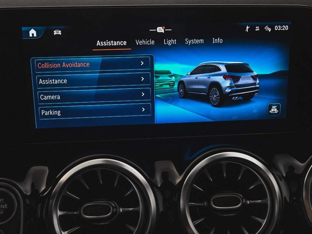 Used 2024 Mercedes-Benz GLA 35 AMG 4MATIC image 26