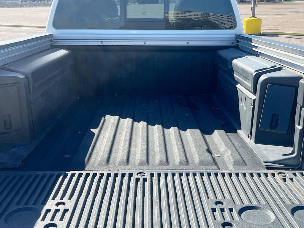 Used 2024 Nissan Titan Platinum Reserve w/ Moonroof Package AWD/4WD image 28