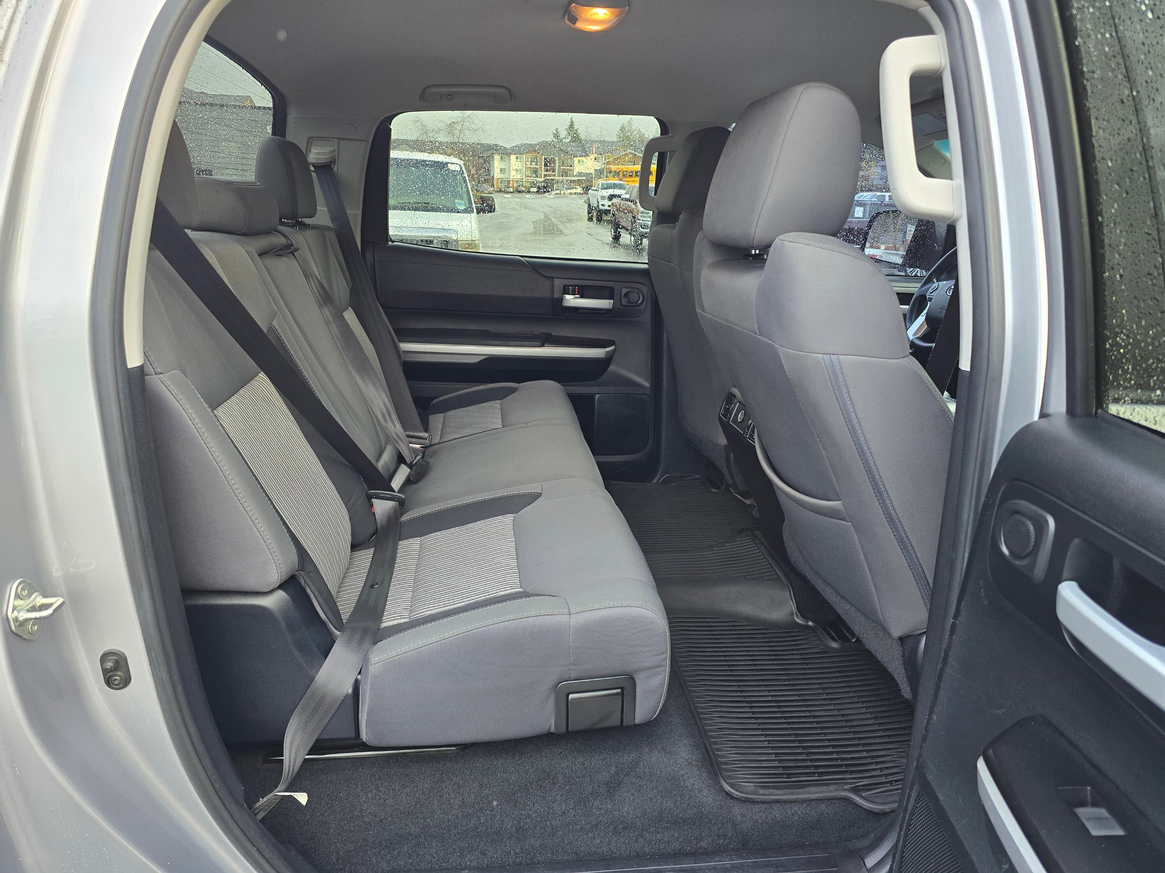 Used 2017 Toyota Tundra SR5 image 31