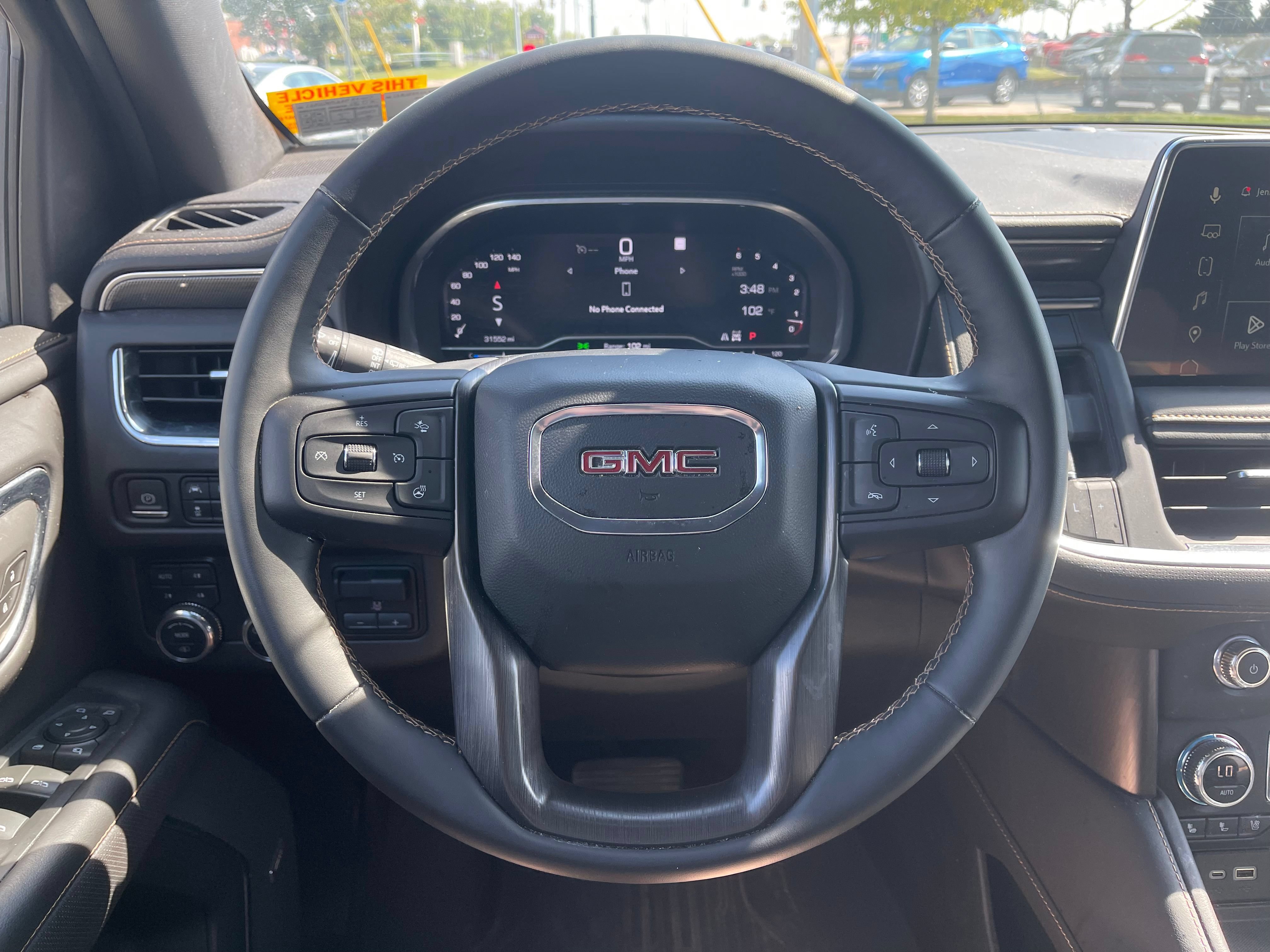 Used 2023 GMC Yukon XL AT4 w/ AT4 Premium Plus Package AWD/4WD image 10
