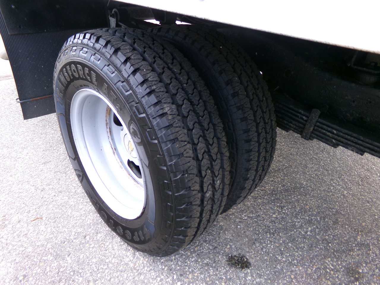 Used 2017 Chevrolet Express 3500 Extended image 16