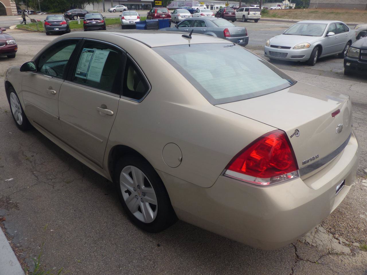 Used 2010 Chevrolet Impala LS FWD image 7
