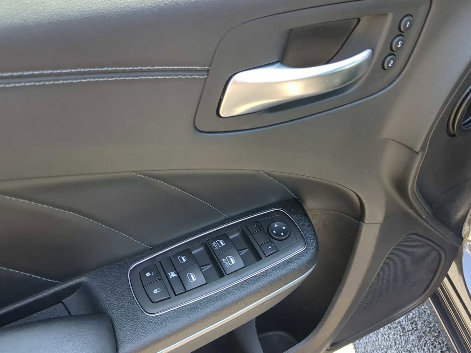 Used 2023 Dodge Charger SXT w/ Plus Group RWD image 12