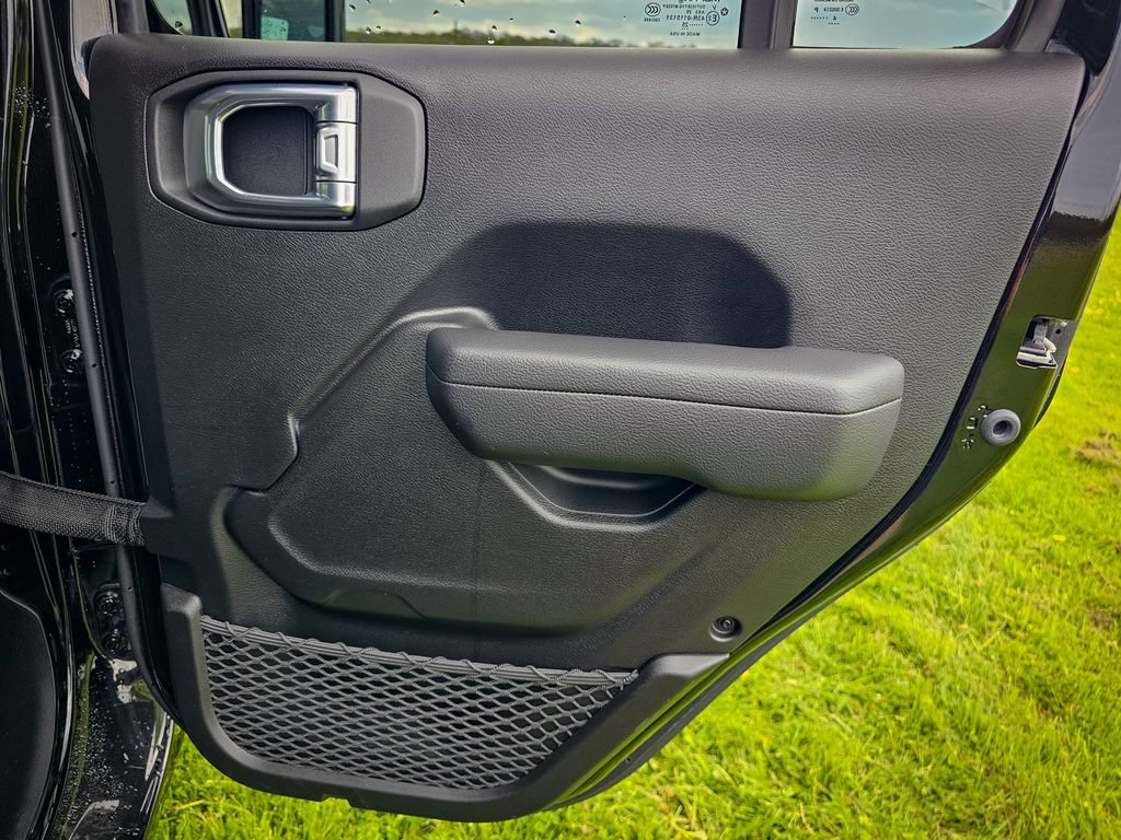 Certified 2025 Jeep Wrangler Unlimited Sport AWD/4WD image 34