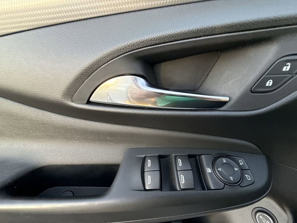 Certified 2024 Buick Envista Avenir image 30