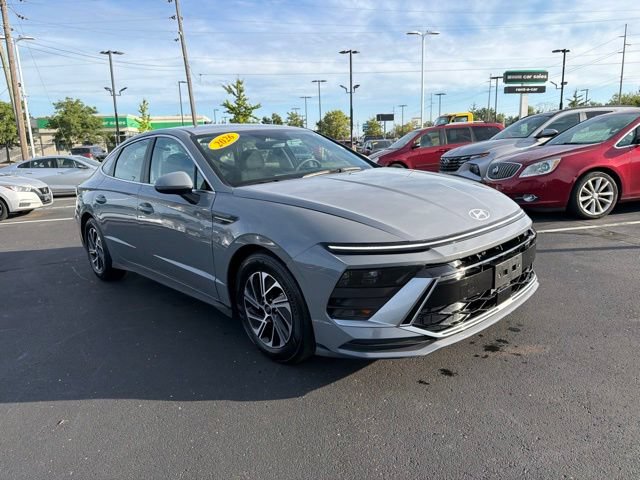 Used 2026 Hyundai Sonata Blue FWD image 1