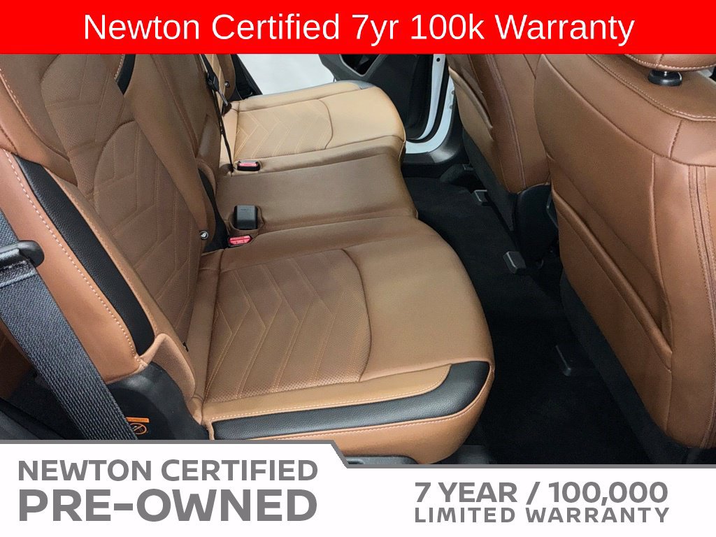 Used 2025 Nissan Pathfinder Platinum w/ Cargo Package FWD image 21