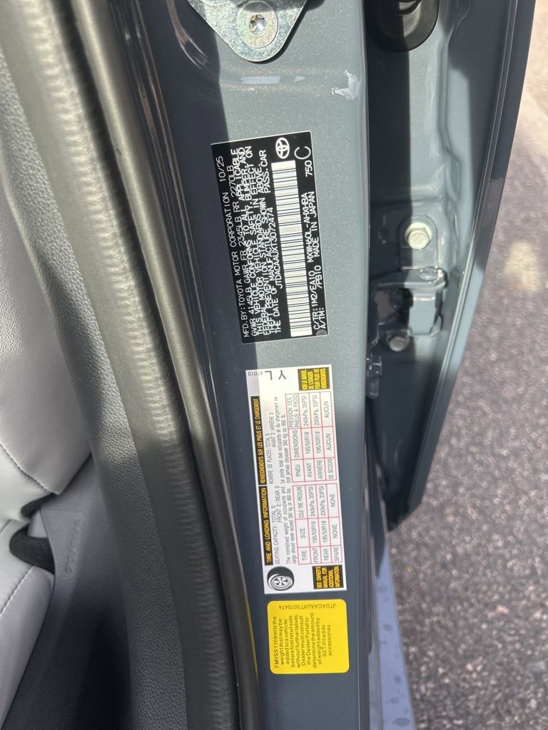 New 2026 Toyota Prius Limited image 4