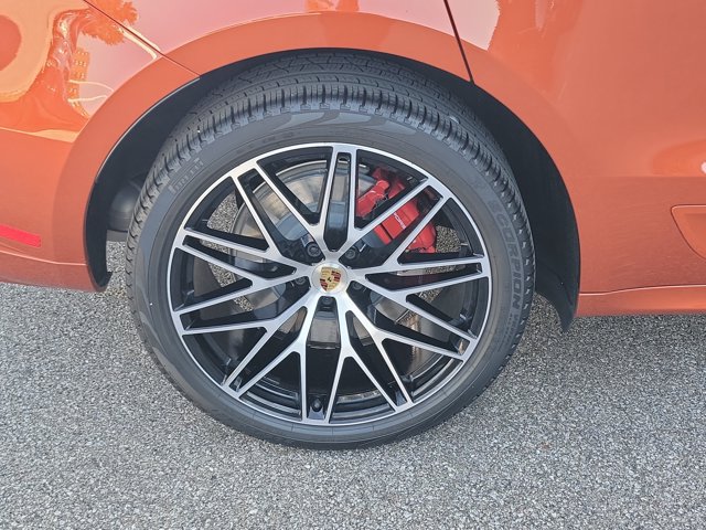Certified 2023 Porsche Macan GTS AWD/4WD image 14