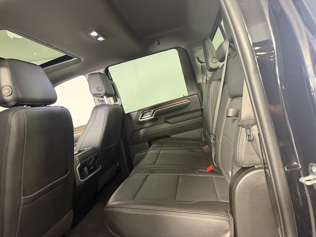 Used 2024 GMC Sierra 3500 Denali w/ Denali Reserve Package AWD/4WD image 27