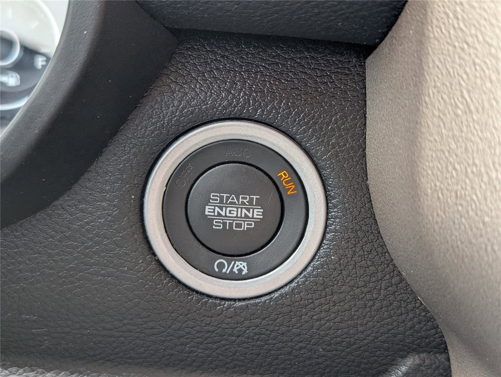 Used 2022 RAM 1500 Laramie AWD/4WD image 24