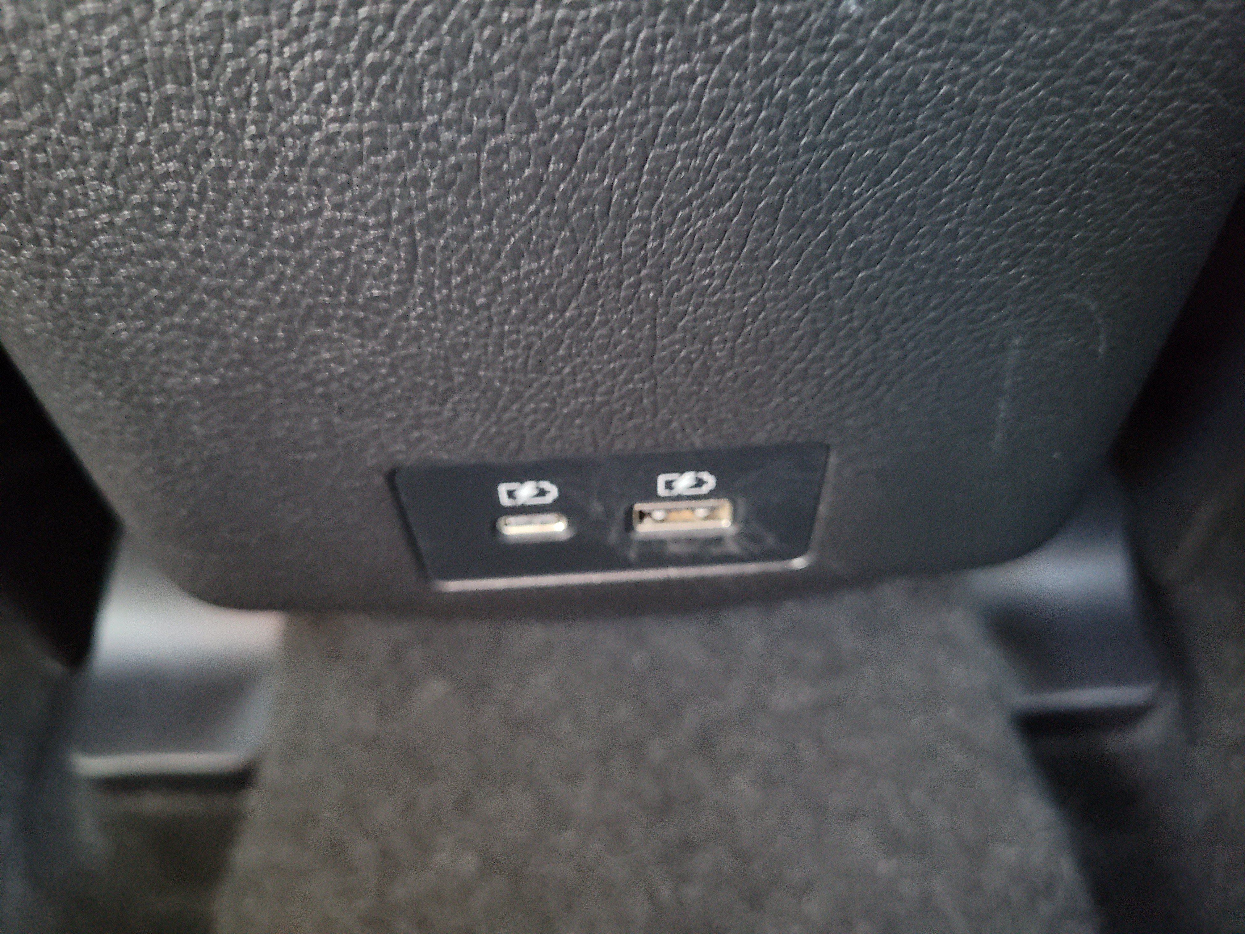 Used 2025 Mitsubishi Outlander Sport LE AWD/4WD image 16