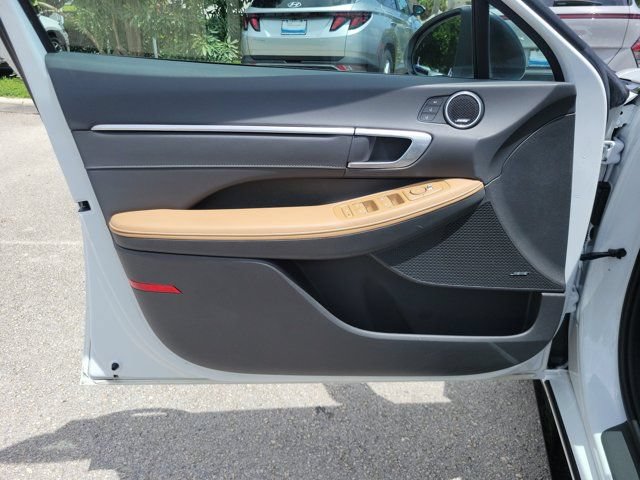 Used 2020 Hyundai Sonata Limited FWD image 9