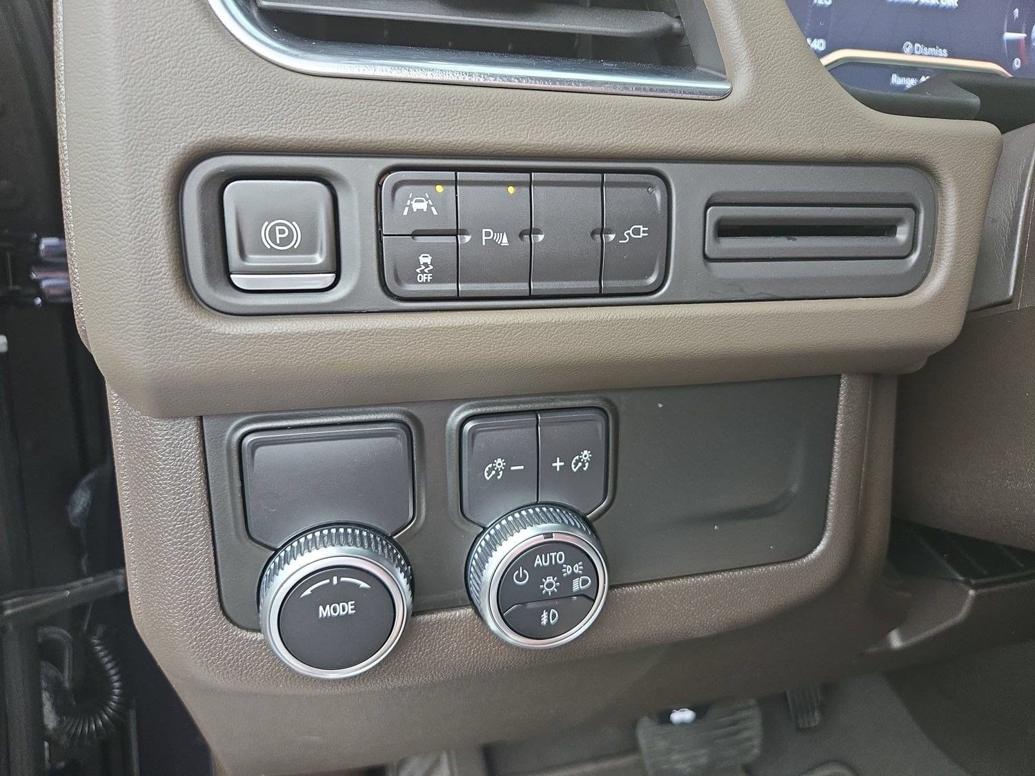 Used 2022 GMC Yukon SLT RWD image 25