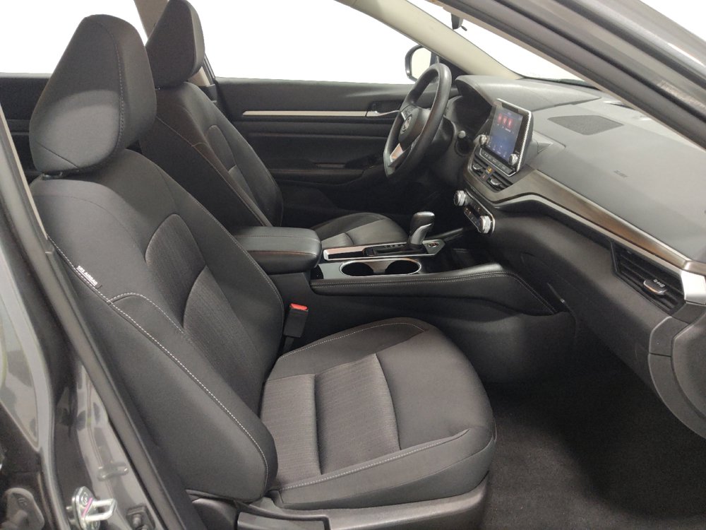 Used 2023 Nissan Altima 2.5 SV FWD image 21