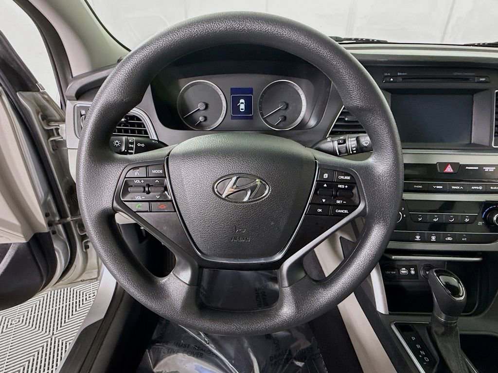 Used 2016 Hyundai Sonata SE image 18