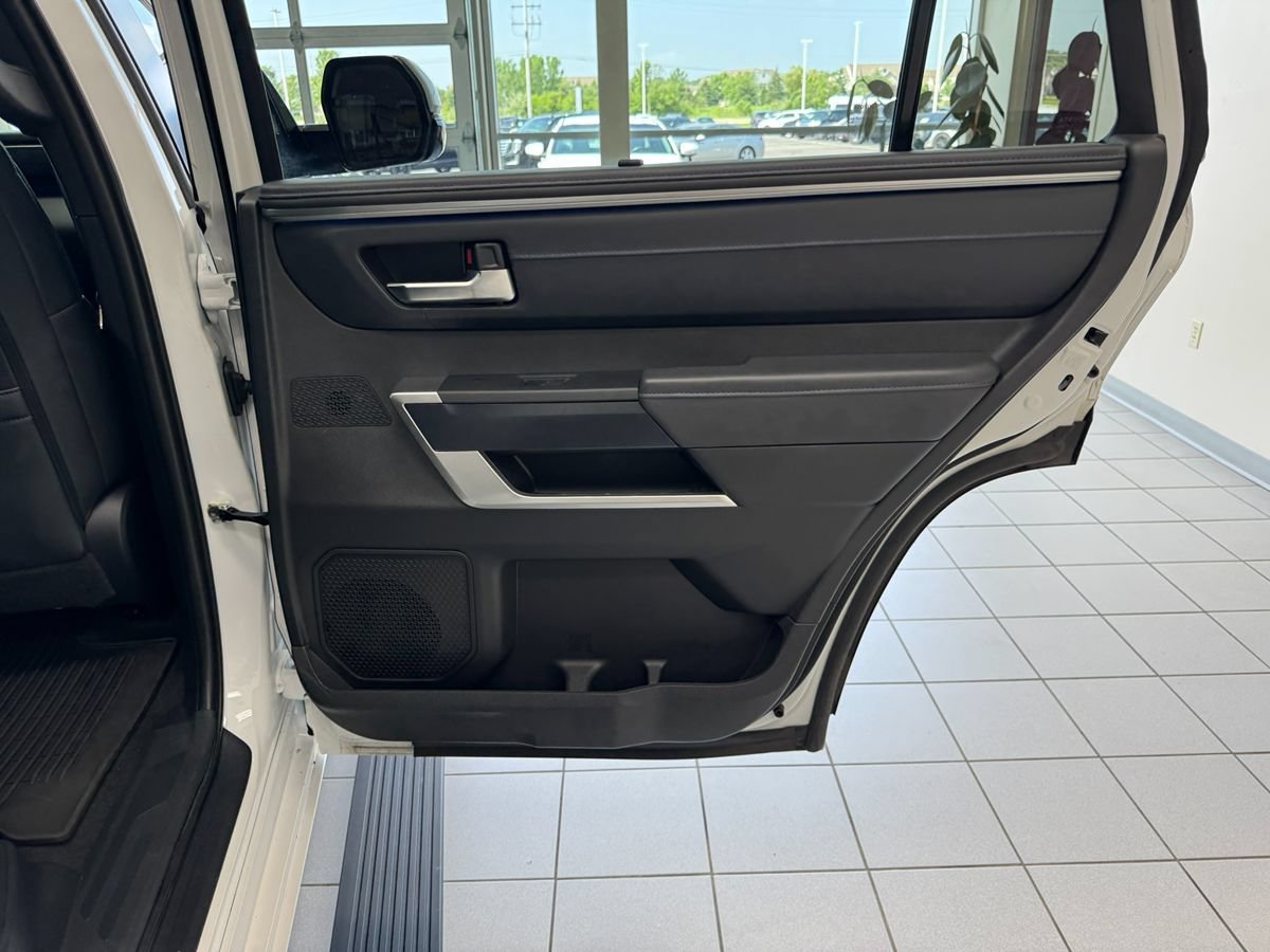 Used 2024 Toyota Sequoia Platinum AWD/4WD image 50