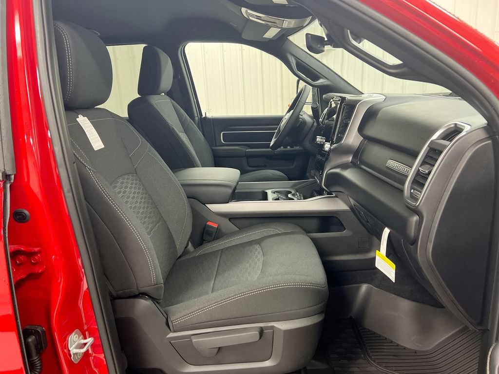New 2026 RAM 2500 Big Horn AWD/4WD image 22