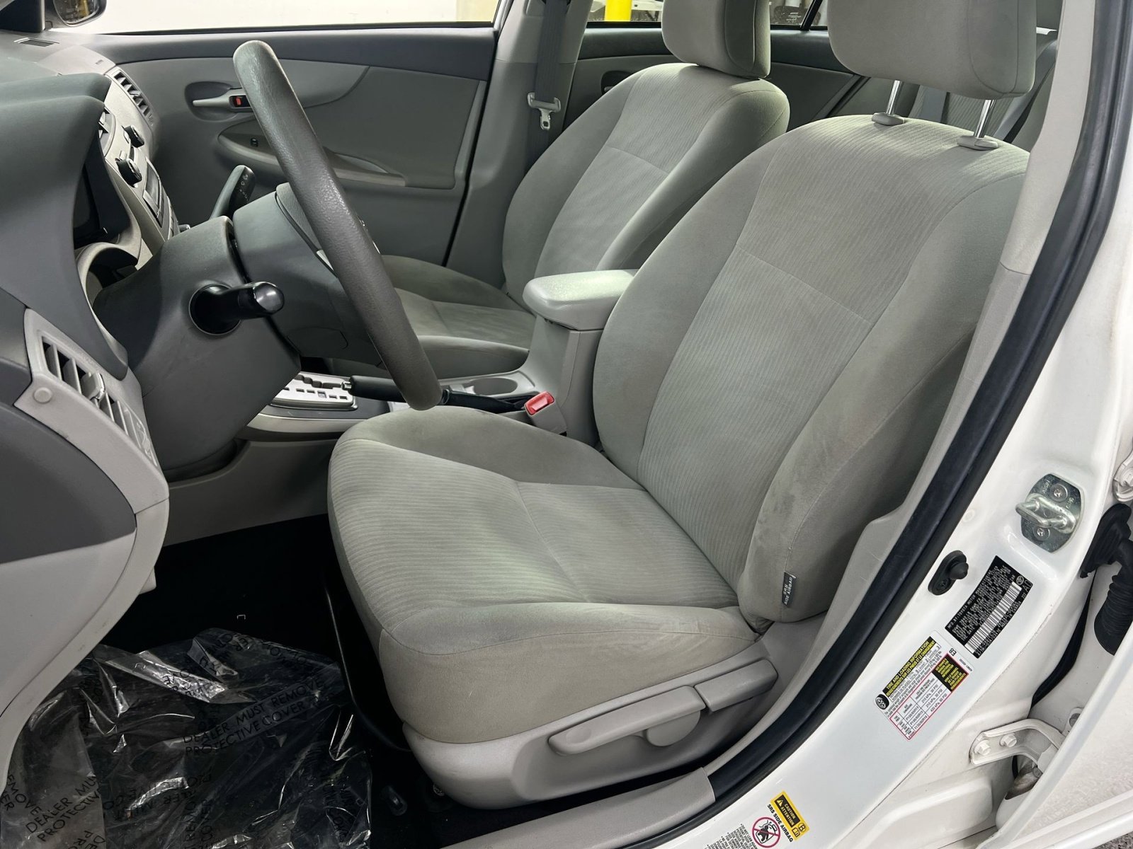 Used 2010 Toyota Corolla LE image 16