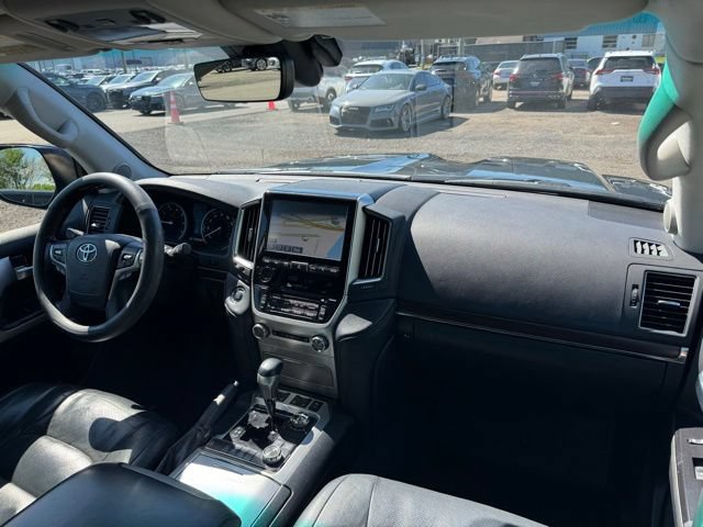 Used 2016 Toyota Land Cruiser AWD/4WD image 15