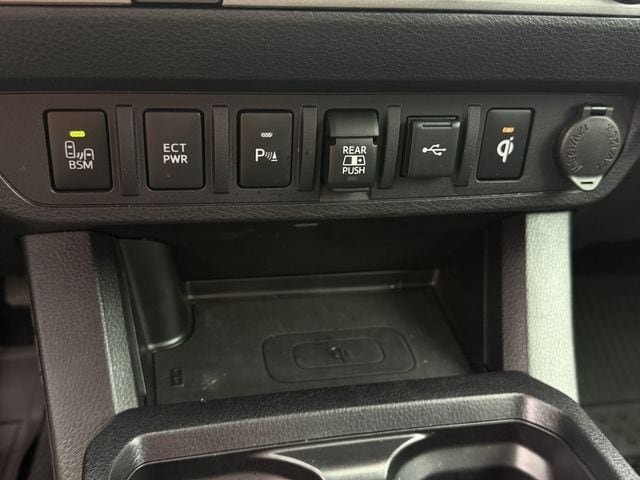 Certified 2021 Toyota Tacoma TRD Off-Road w/ Technology Package AWD/4WD image 22