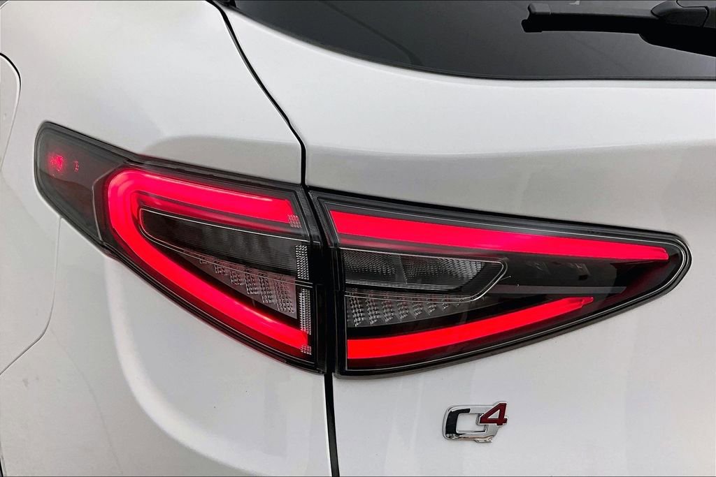 Used 2025 Alfa Romeo Stelvio Sprint w/ Veloce Package image 41