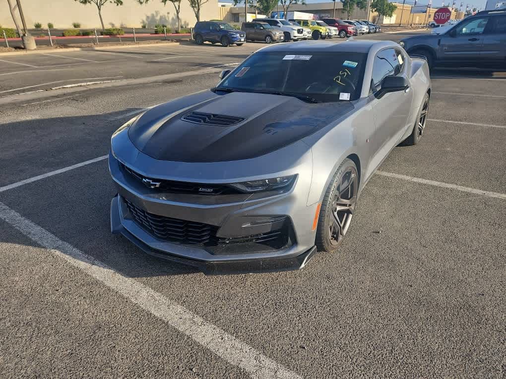 Used 2021 Chevrolet Camaro SS RWD image 1