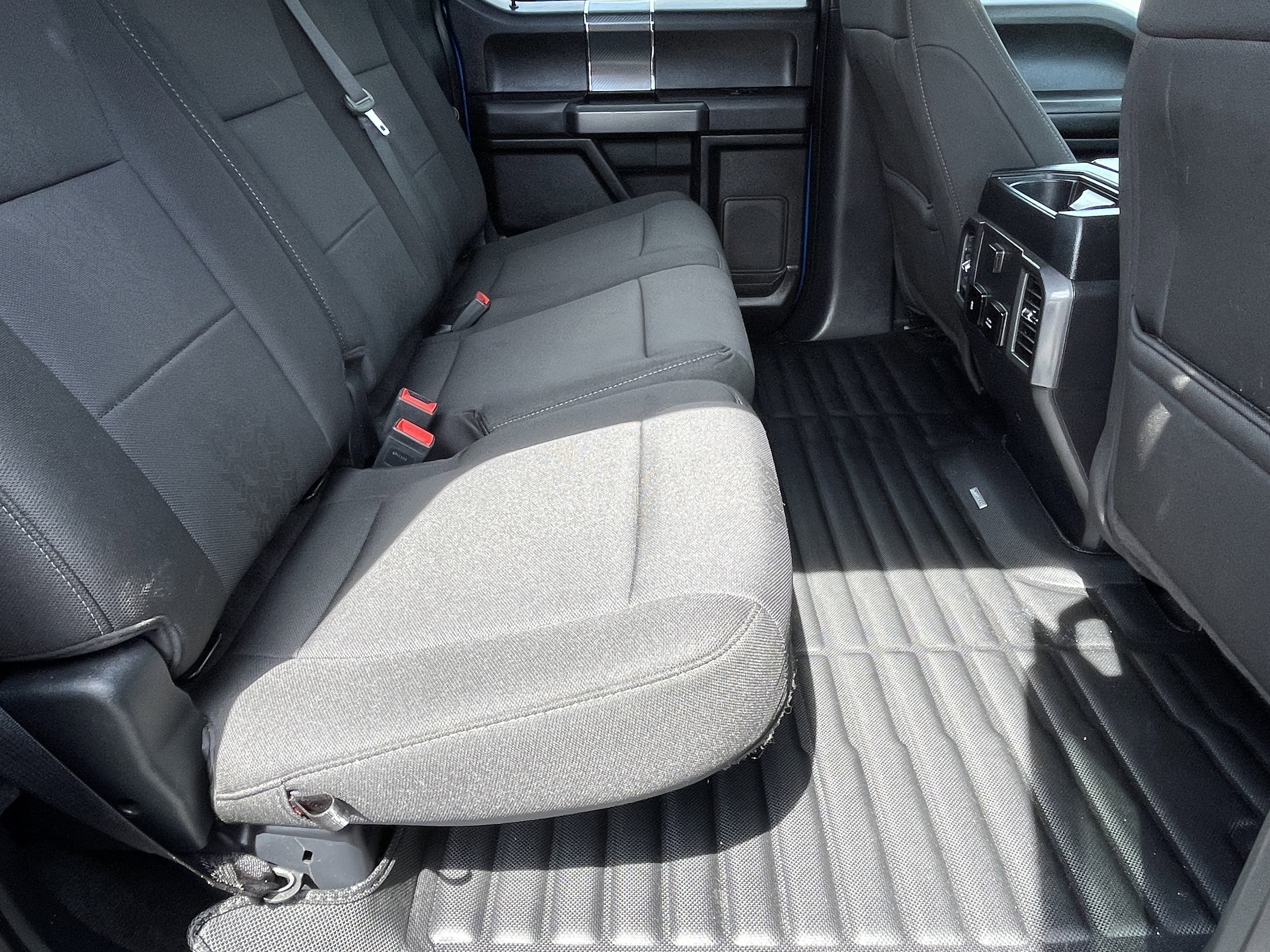 Used 2019 Ford F150 XLT w/ Equipment Group 302A Luxury image 15