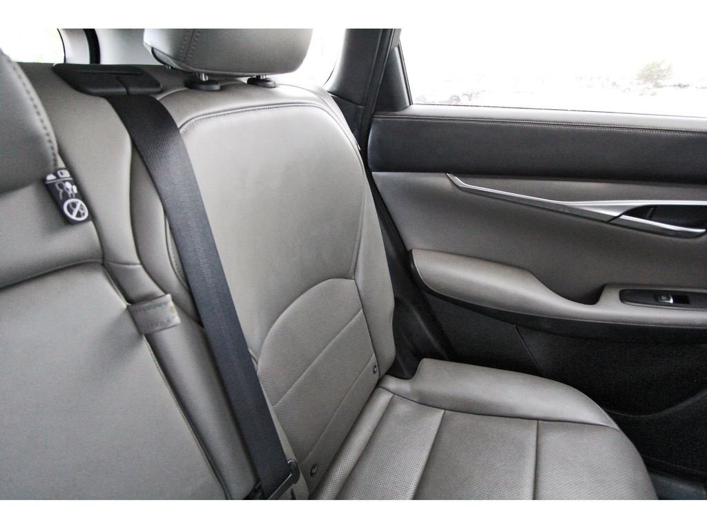 Used 2023 INFINITI QX50 Luxe FWD image 12