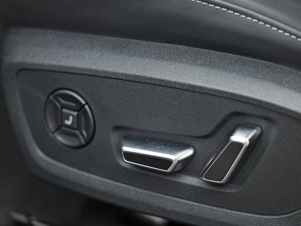 New 2027 Audi SQ6 e-tron Premium Plus AWD/4WD image 22