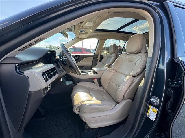 Used 2022 Lincoln Aviator Reserve w/ Equipment Group 201A AWD/4WD image 18