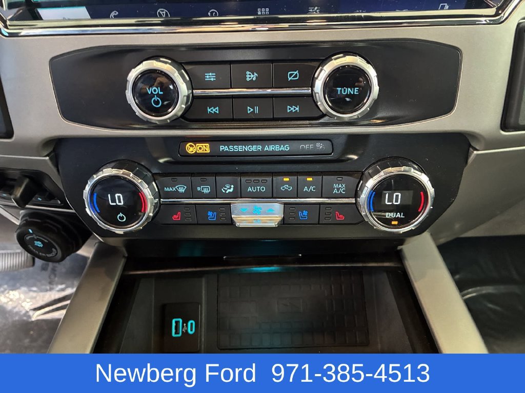 Used 2022 Ford F350 Lariat w/ Tremor Off-Road Package AWD/4WD image 27