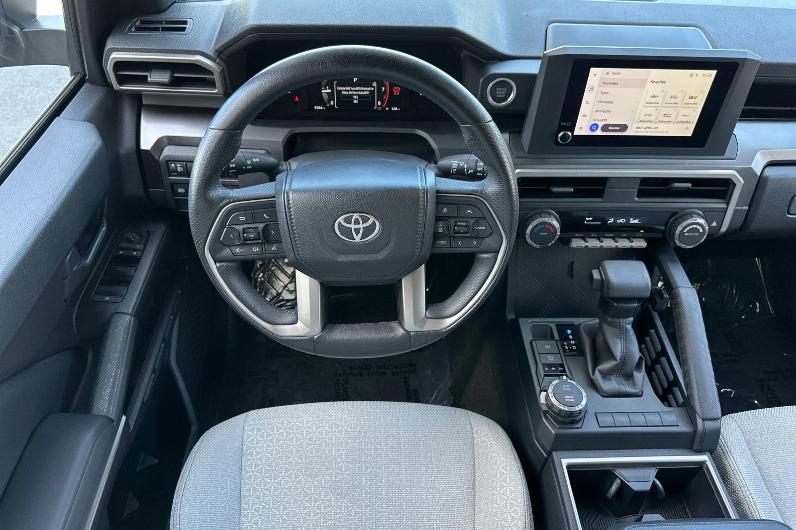 Certified 2025 Toyota 4Runner SR5 AWD/4WD image 14