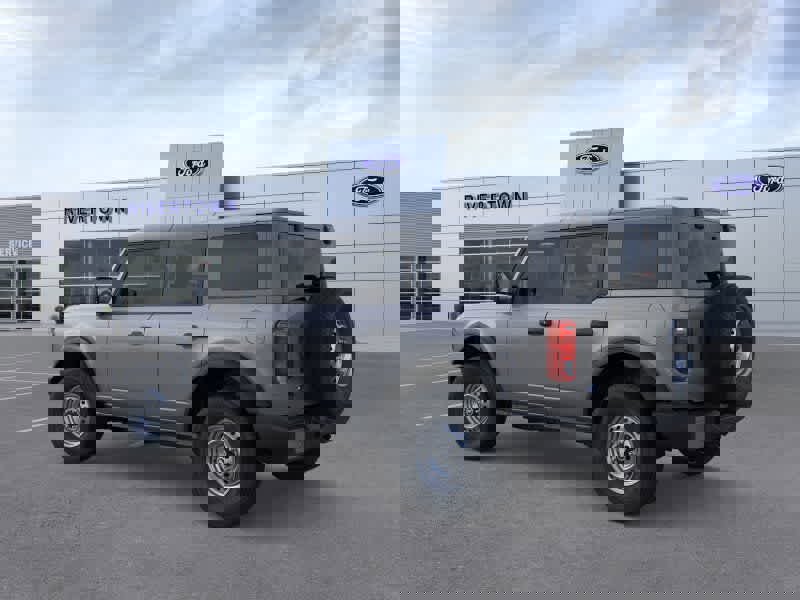 New 2025 Ford Bronco 4-Door image 4