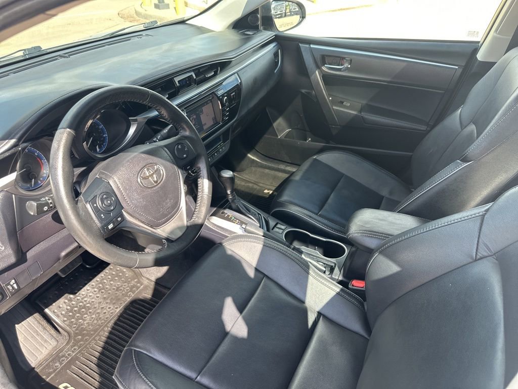 Used 2015 Toyota Corolla S Premium FWD image 16