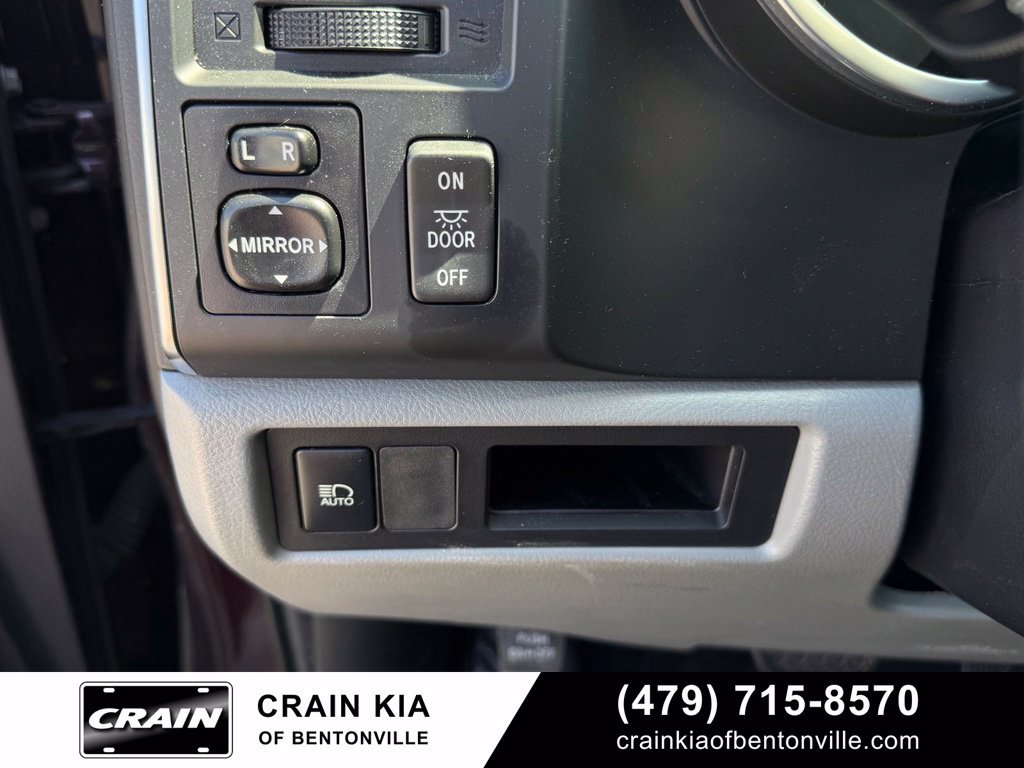 Used 2018 Toyota Sequoia SR5 AWD/4WD image 12