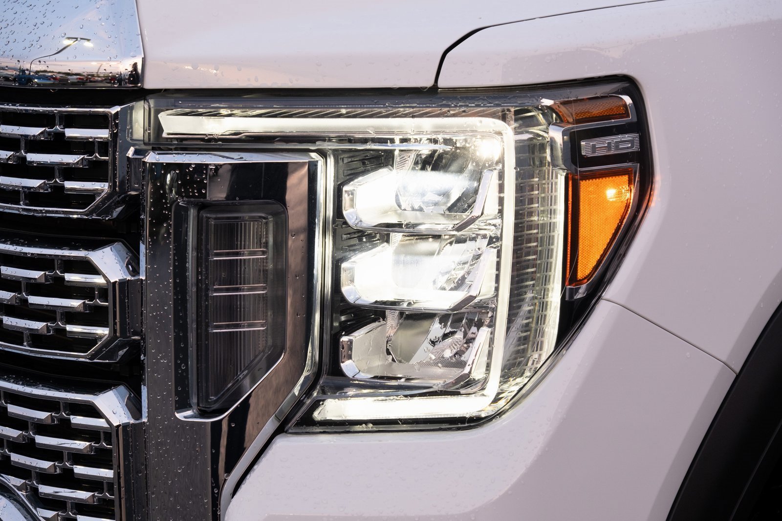 Used 2023 GMC Sierra 3500 Denali image 26