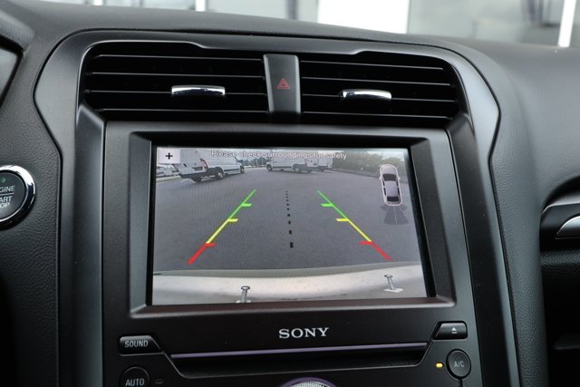 Used 2019 Ford Fusion Energi Titanium FWD image 17