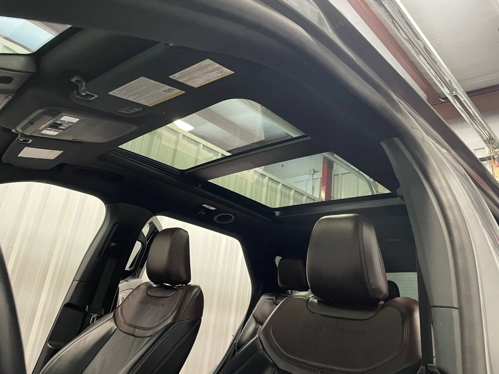 Used 2023 Ford Explorer Platinum w/ Technology Package AWD/4WD image 38