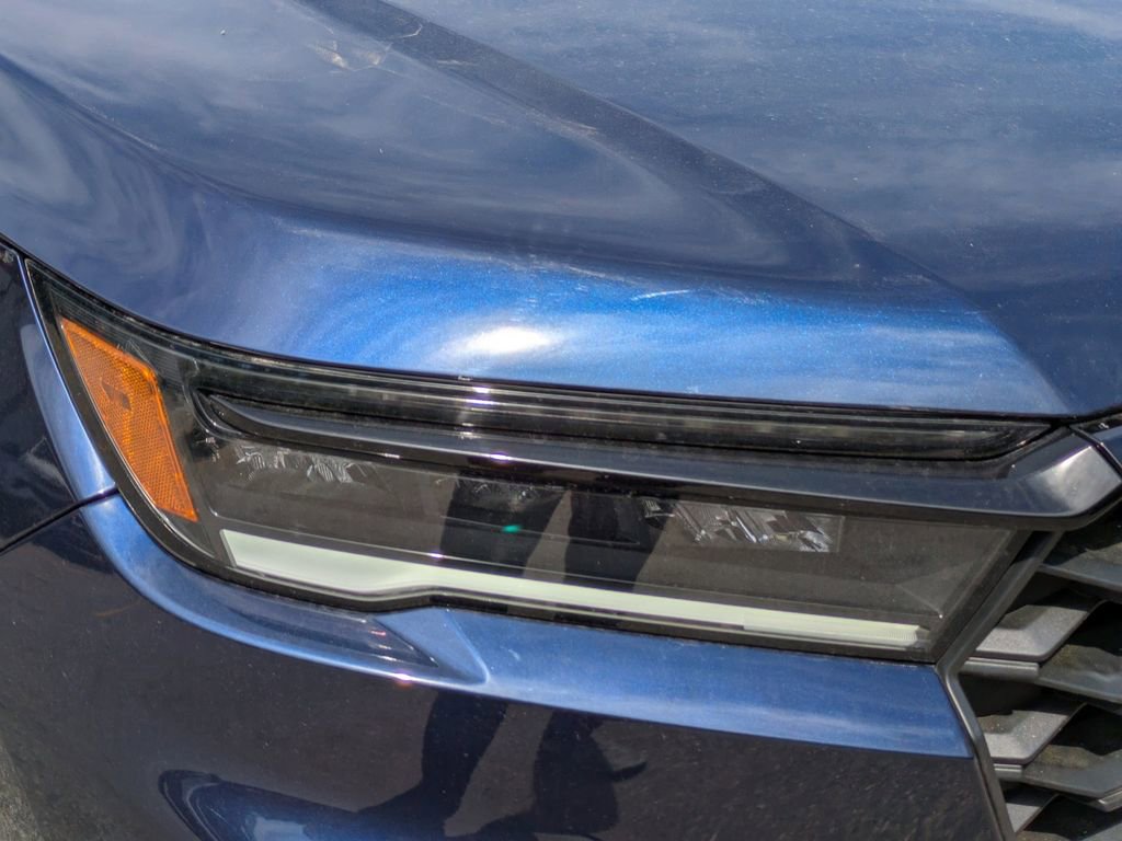 Used 2025 Honda Pilot Sport image 30
