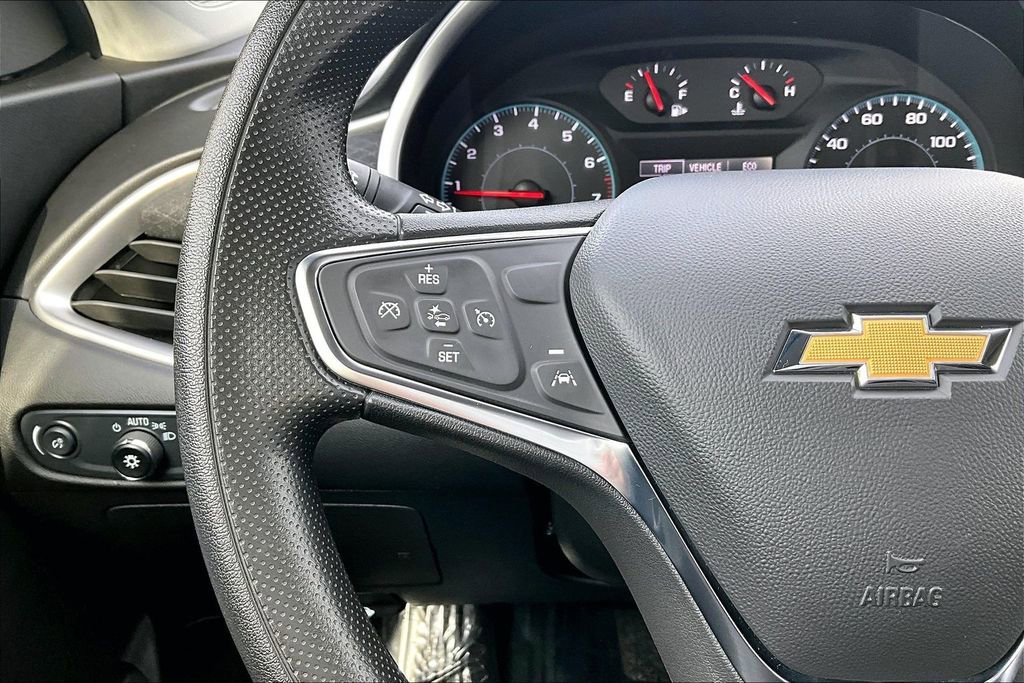 Used 2025 Chevrolet Malibu LT image 24