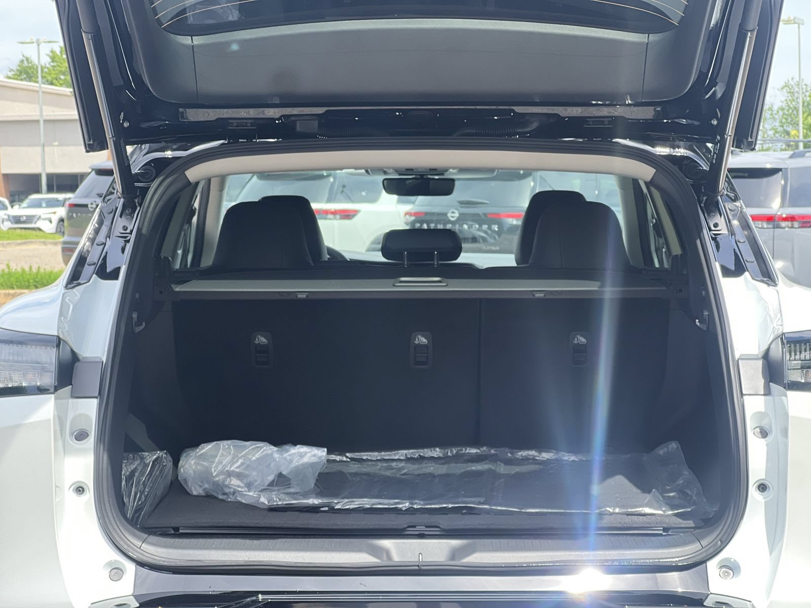 New 2026 Nissan Murano Platinum w/ Cargo Package AWD/4WD image 24