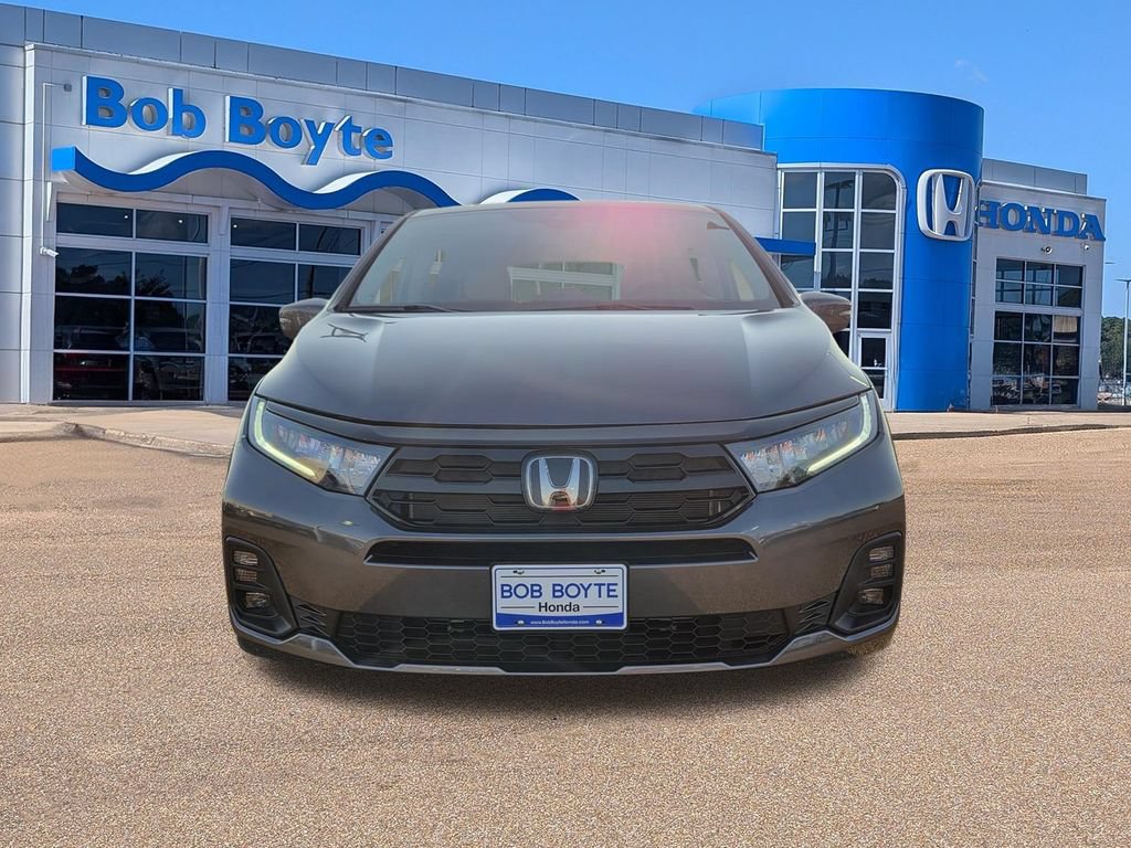 New 2027 Honda Odyssey Touring image 2