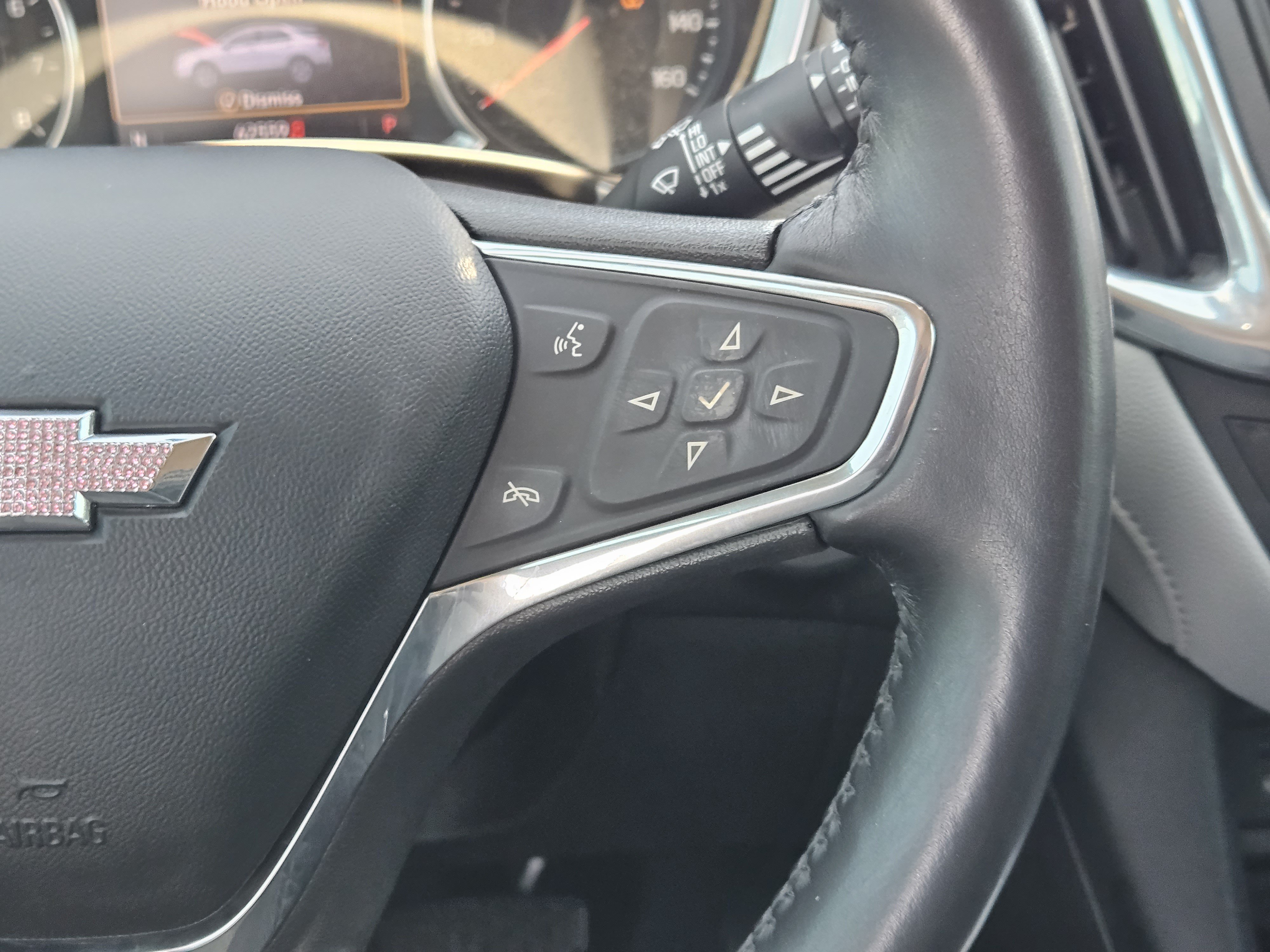 Used 2020 Chevrolet Equinox Premier FWD image 27